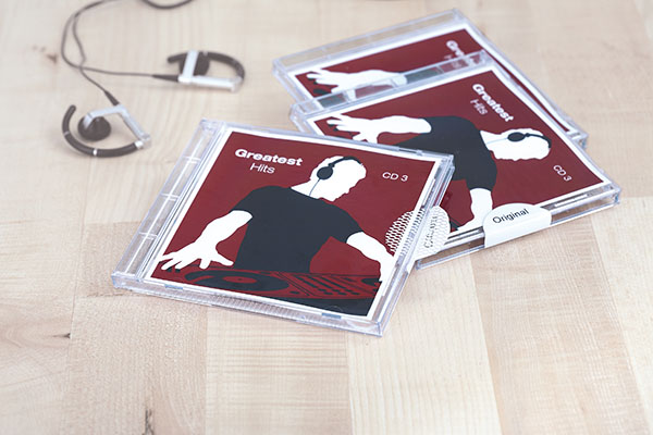 The translation of "Verschlussetikett auf CD" into Swedish is "Säkerhetsmärkning på CD".