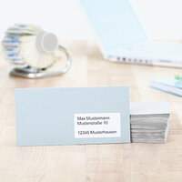 Lang adressetikett på kuvert