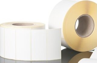 The translation of "Rollenetiketten" from German to Swedish is "rulleetiketter.