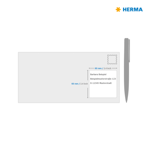 Adressfeld einer Postkarte mit Platz für Absenderinformationen und einem Briefmarkenfeld, beschriftet mit "Barbara Beispiel, Beispielstraße 123, D-12345 Musterstadt".
