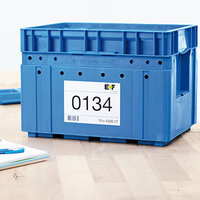 Universallabel klistrat på blå låda